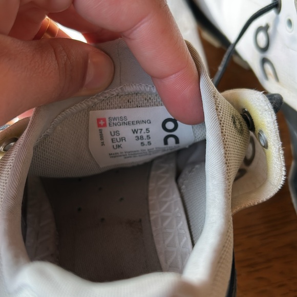 On clouds - Picture 6 of 6